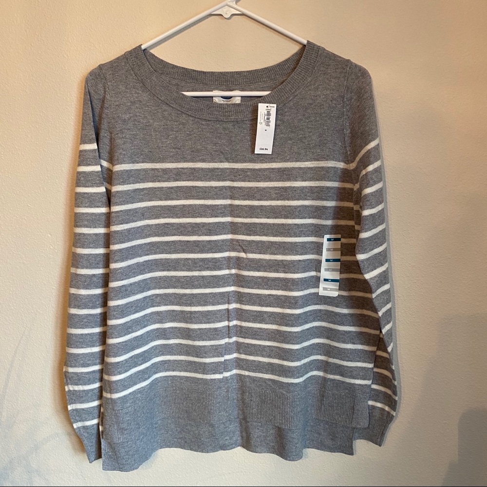Old Navy Gray White Sweater Stripped